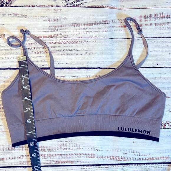 Lululemon Iconic Sweat Bra size Medium - Picture 13 of 13